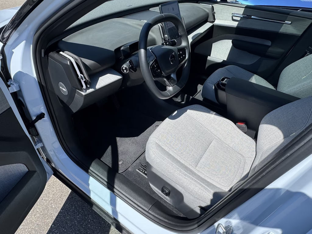 Volvo EX30