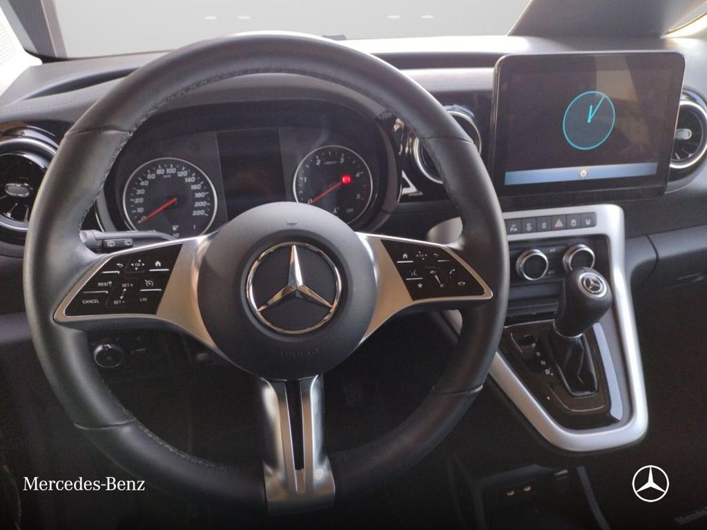 Mercedes-Benz T 180