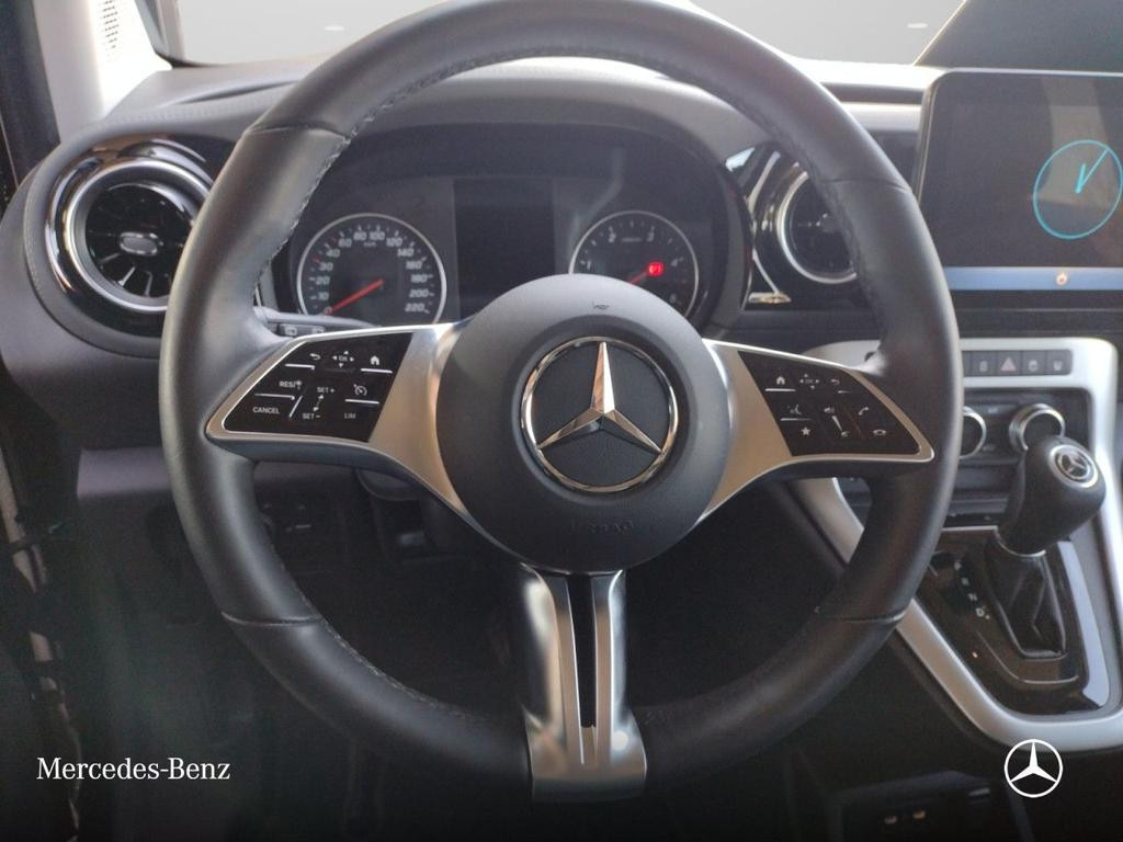 Mercedes-Benz T 180