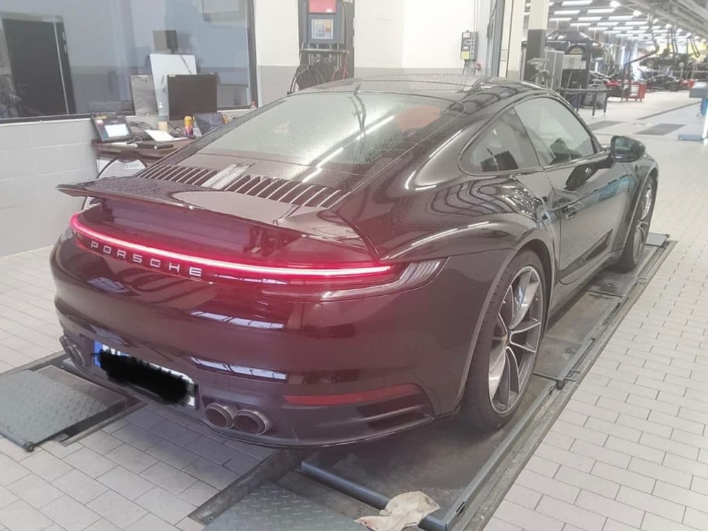 Porsche 911
