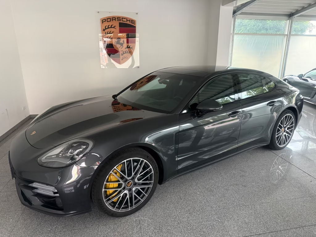 Porsche Panamera E-Hybrid S Turbo