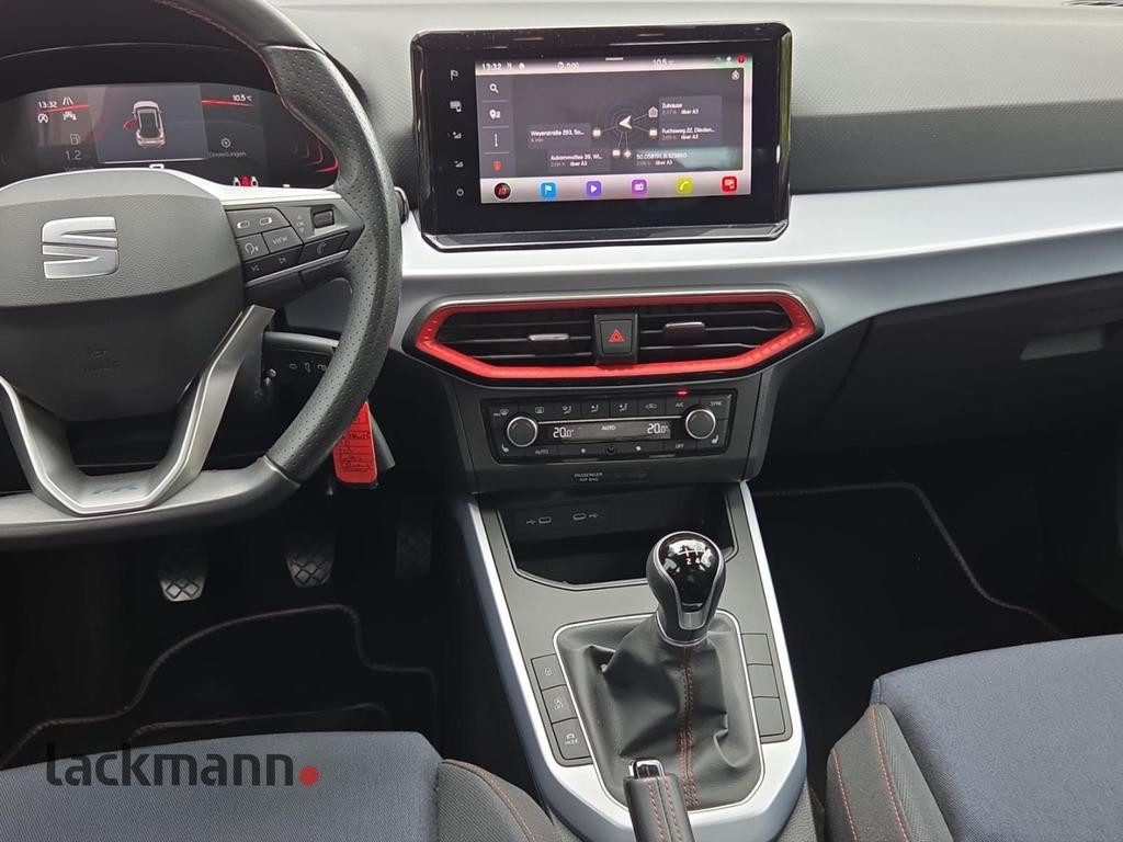 Seat Arona