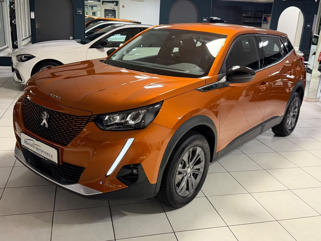 Peugeot 2008 LED SHZ KLIMA WÄRMEPUMPE CARPLAY