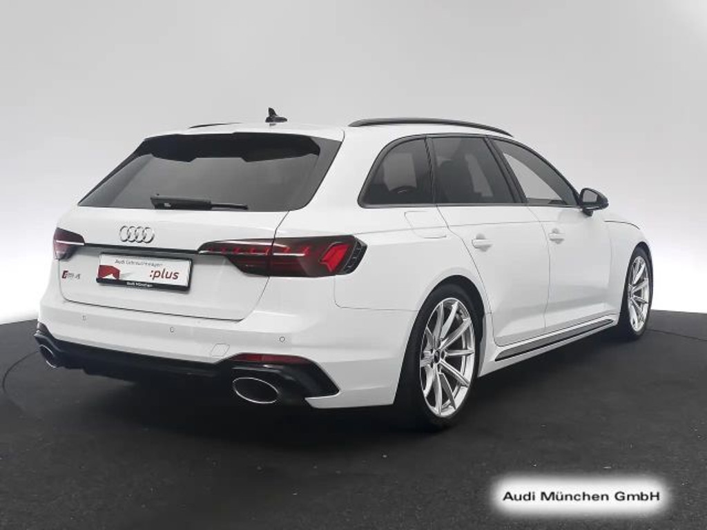 Audi RS4