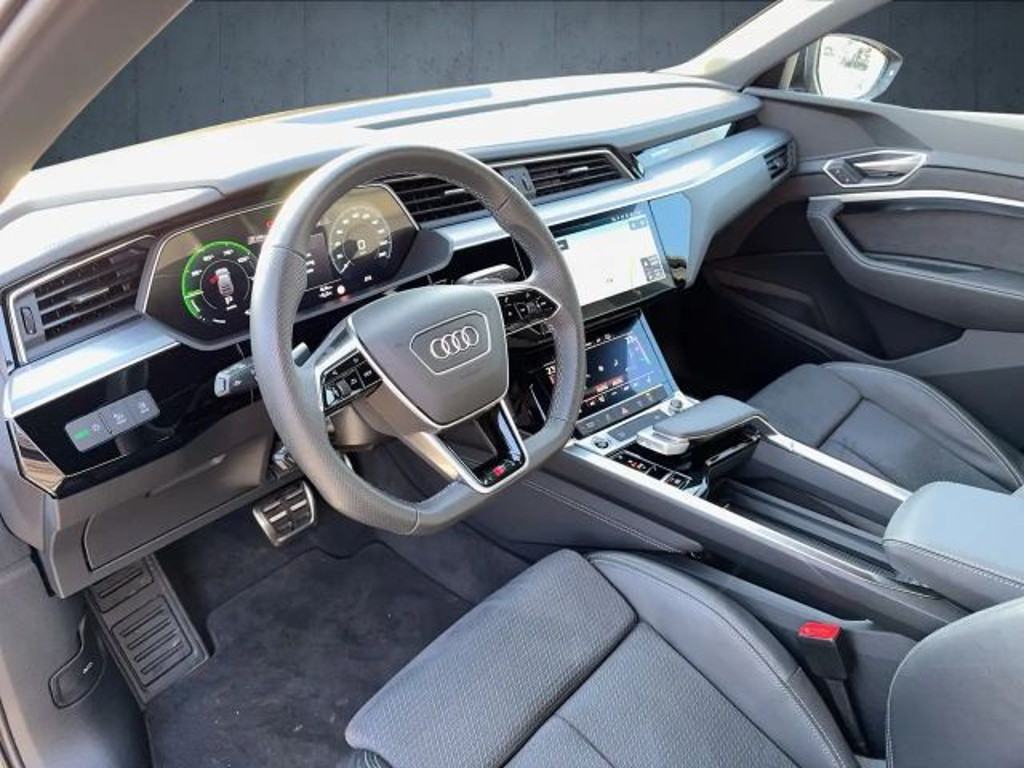 Audi Q8 e-tron