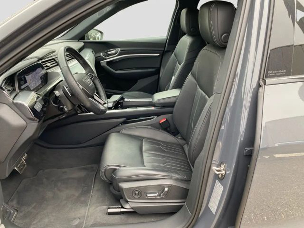 Audi Q8 e-tron