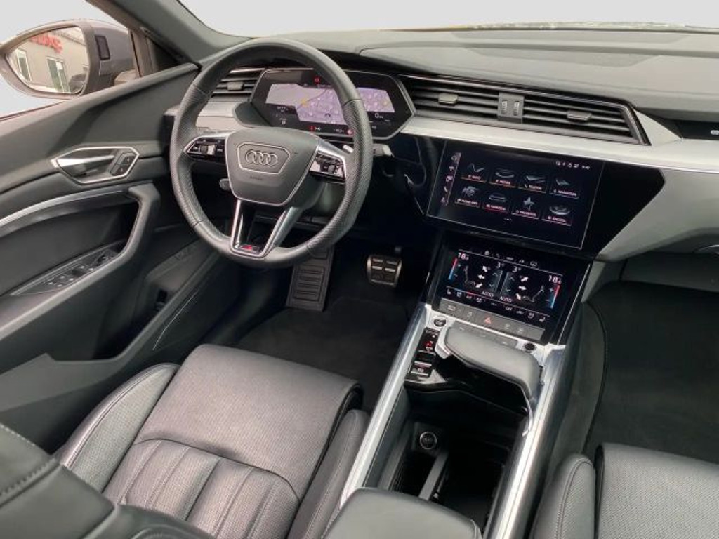Audi Q8 e-tron Quattro 50