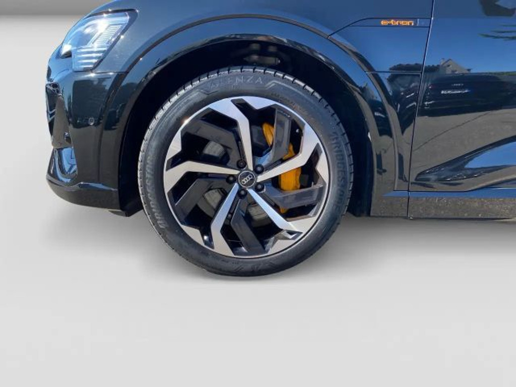Audi e-tron Quattro S-Line S-Tronic 55