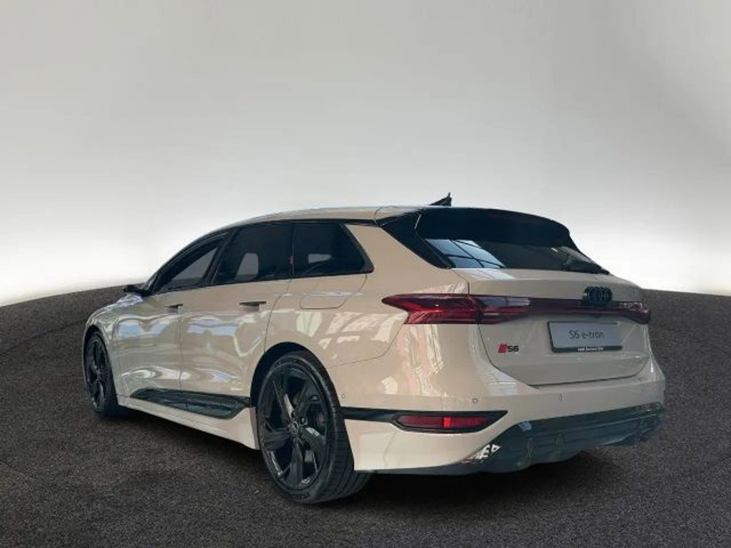 Audi S6 e-tron