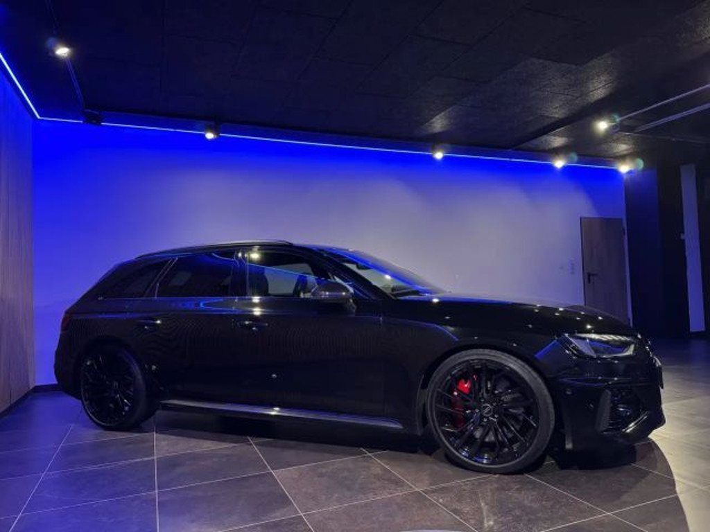 Audi RS4