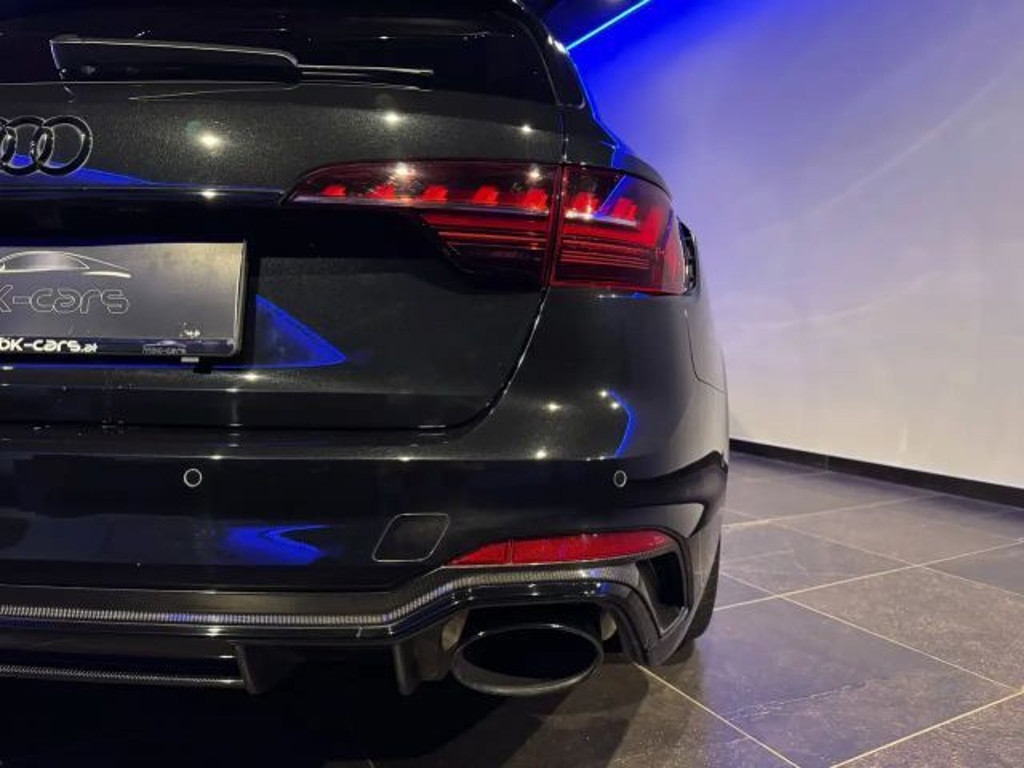 Audi RS4