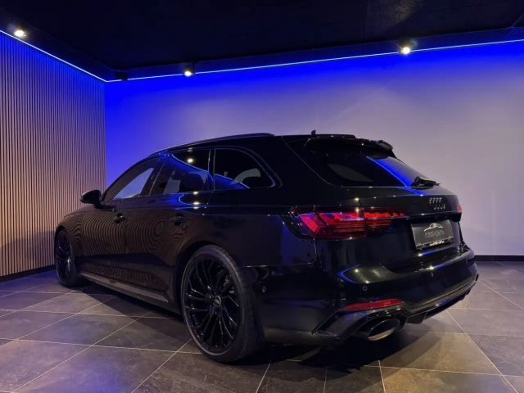 Audi RS4