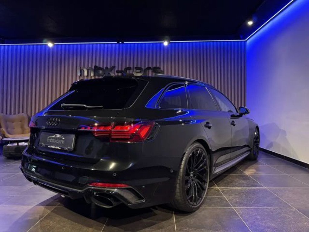 Audi RS4