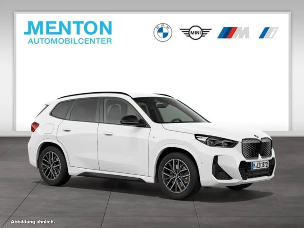 BMW iX1