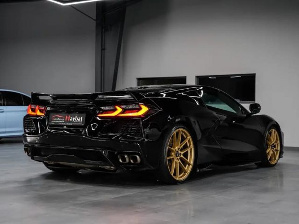 Corvette C8
