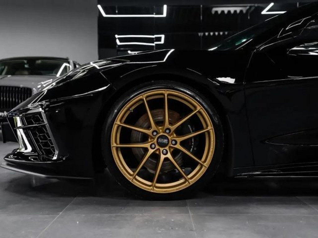 Corvette C8