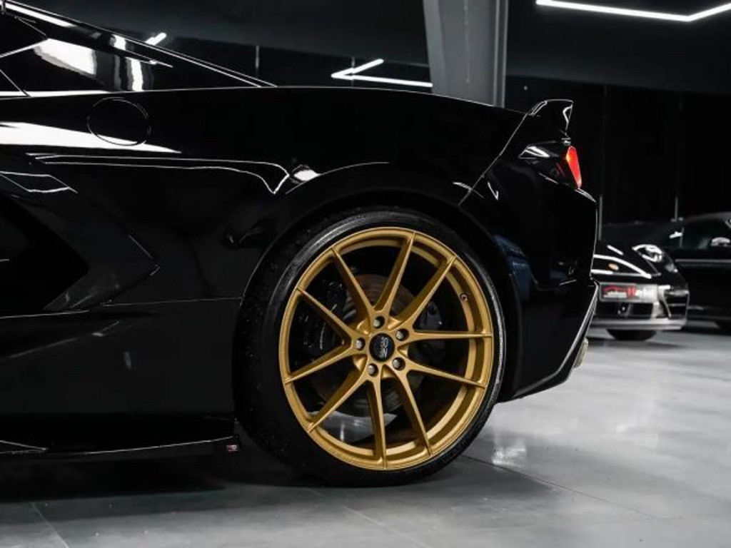 Corvette C8
