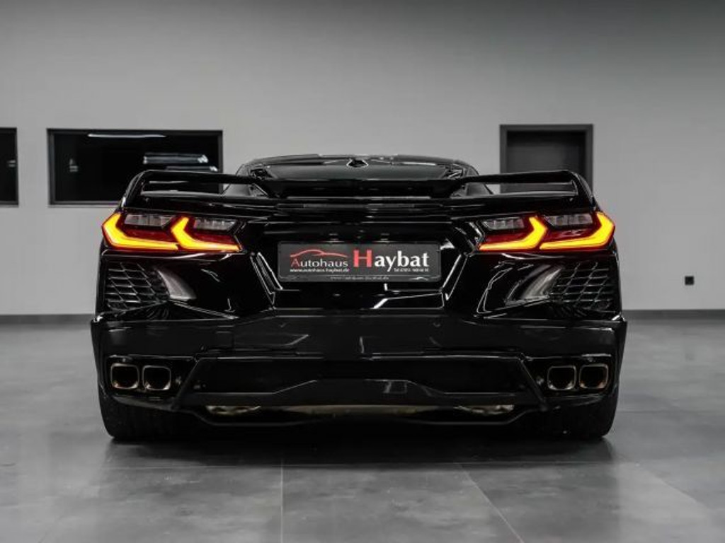 Corvette C8