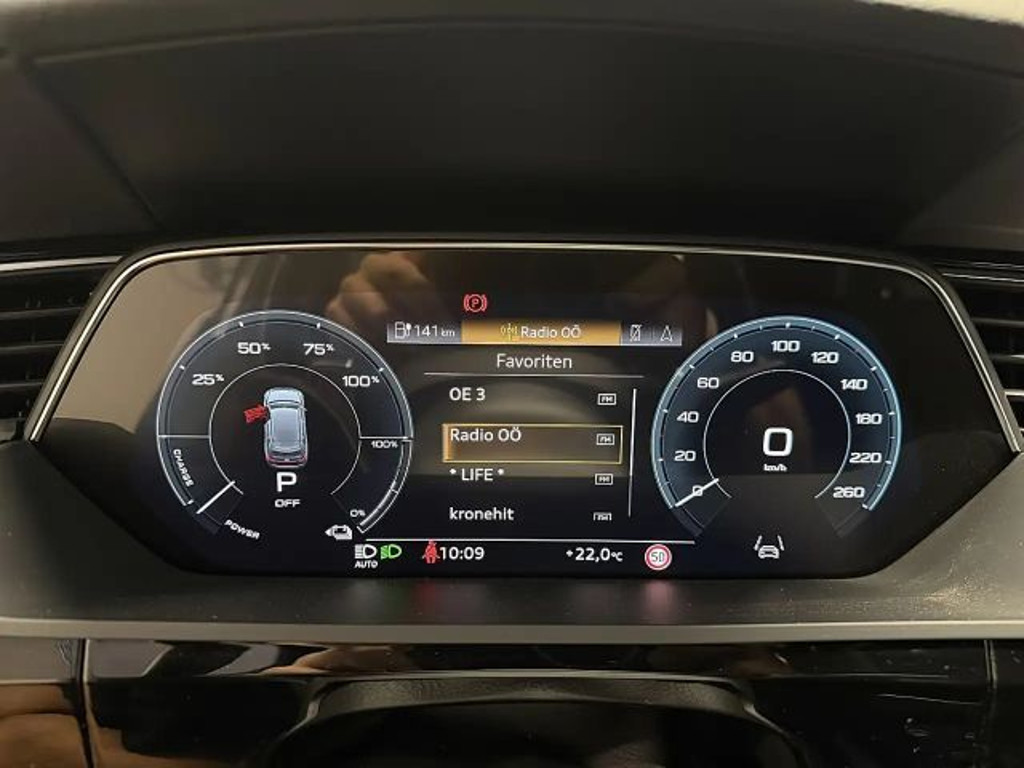 Audi e-tron