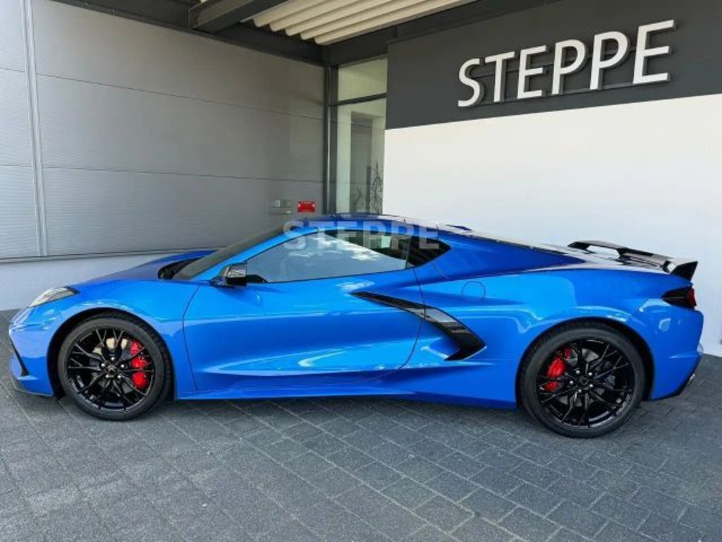 Corvette C8