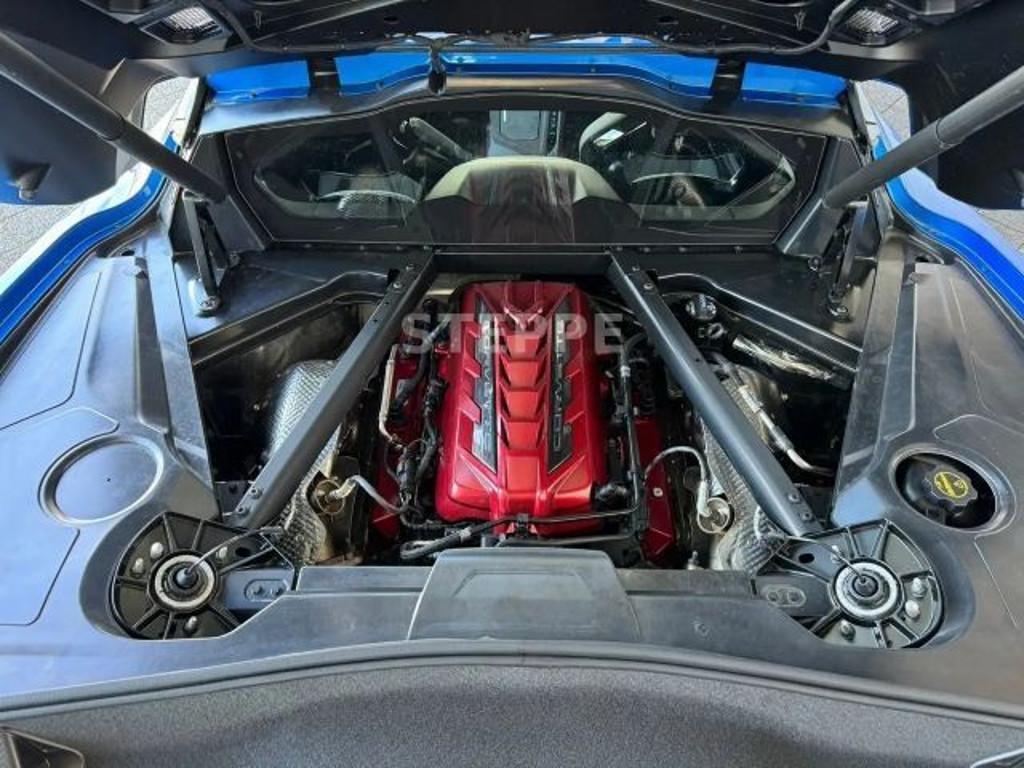 Corvette C8