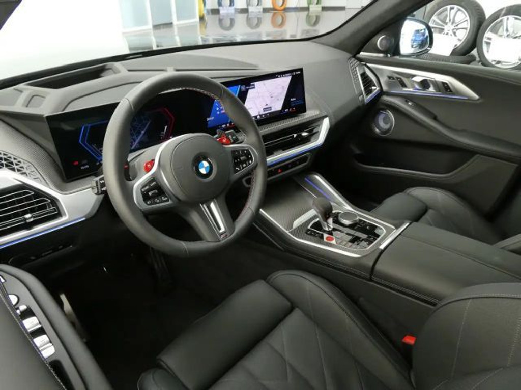 BMW XM