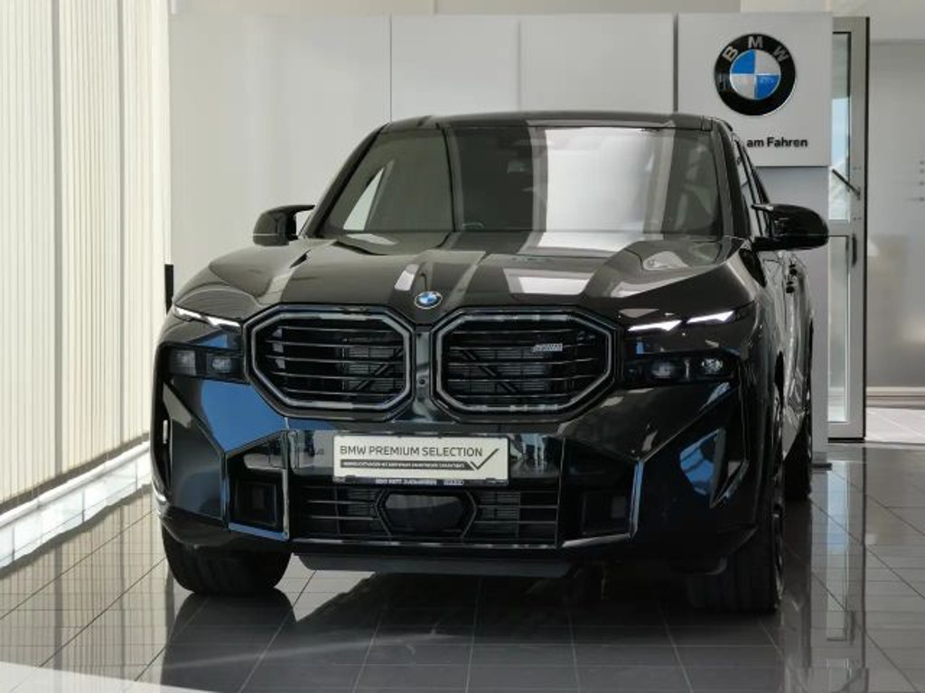 BMW XM