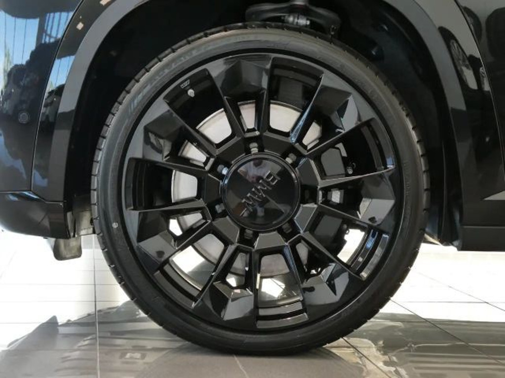 BMW XM