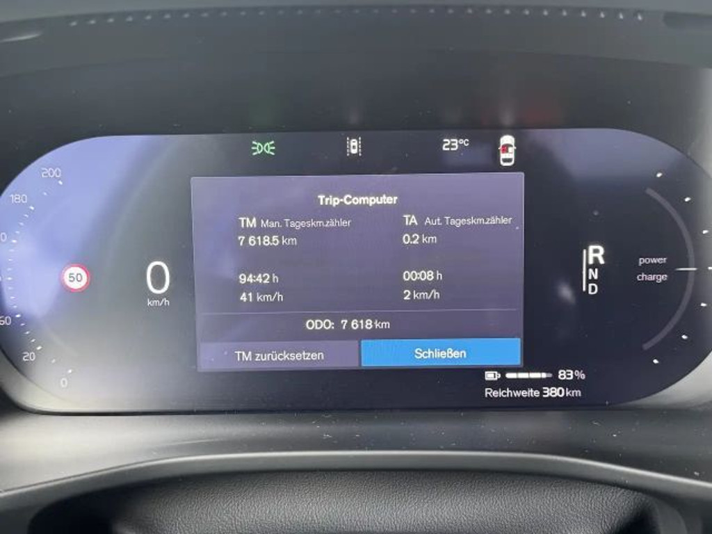 Volvo EX40