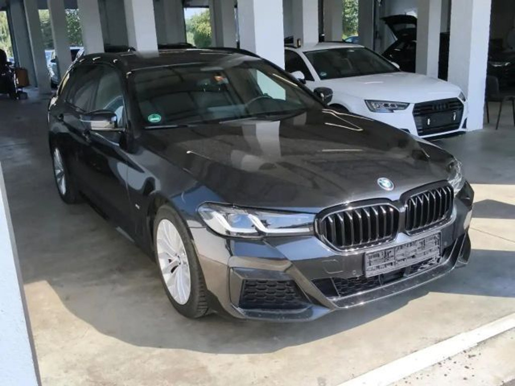 BMW 5 Serie 520 M-Sport xDrive Touring 520d