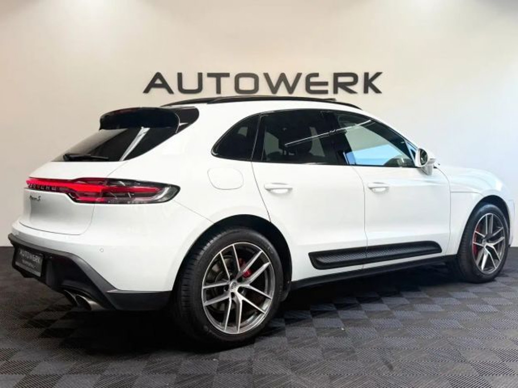 Porsche Macan S