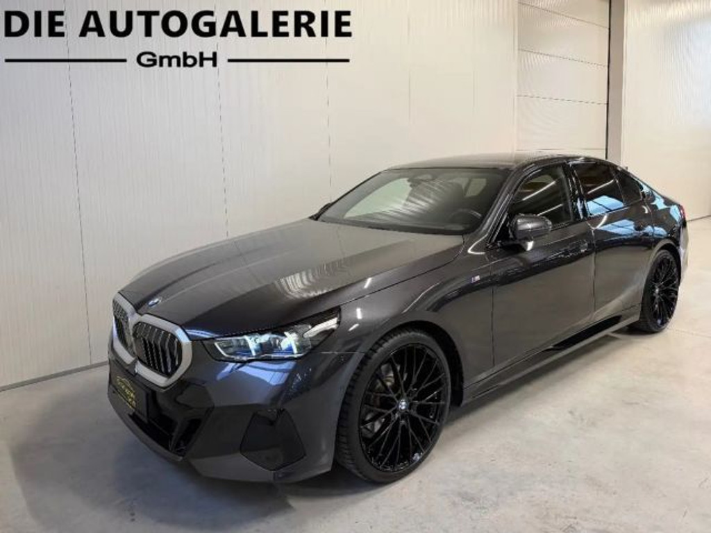 BMW 5 Serie 520 M-Sport Sedan 520d