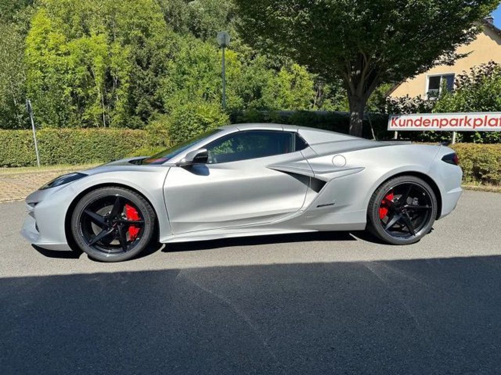 Corvette C8