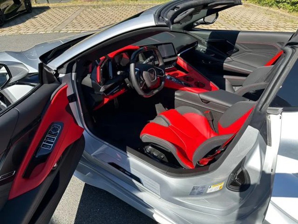 Corvette C8