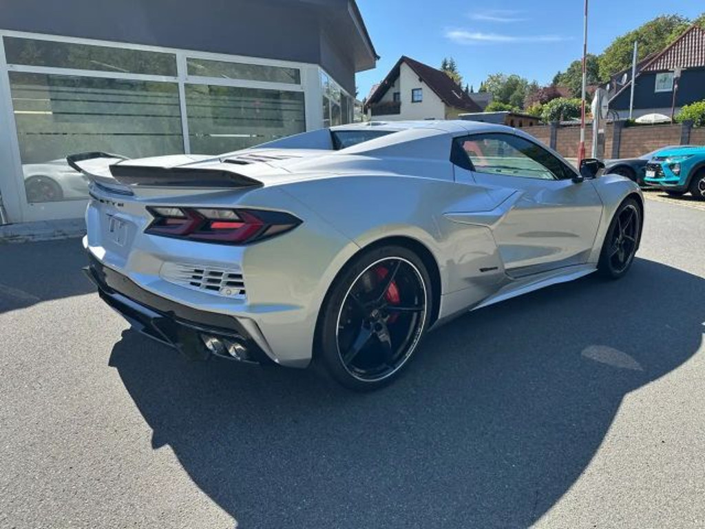 Corvette C8