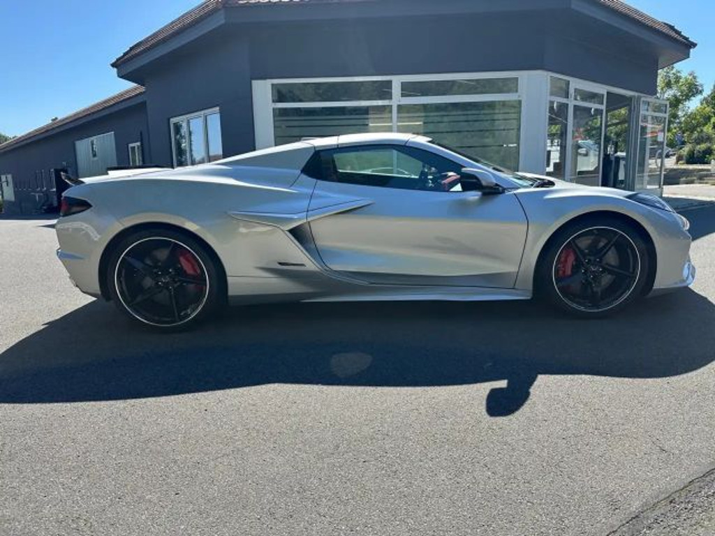 Corvette C8