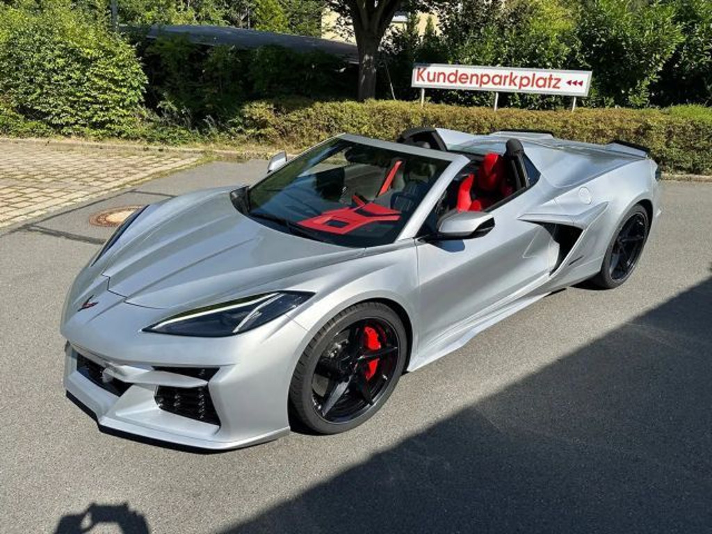 Corvette C8