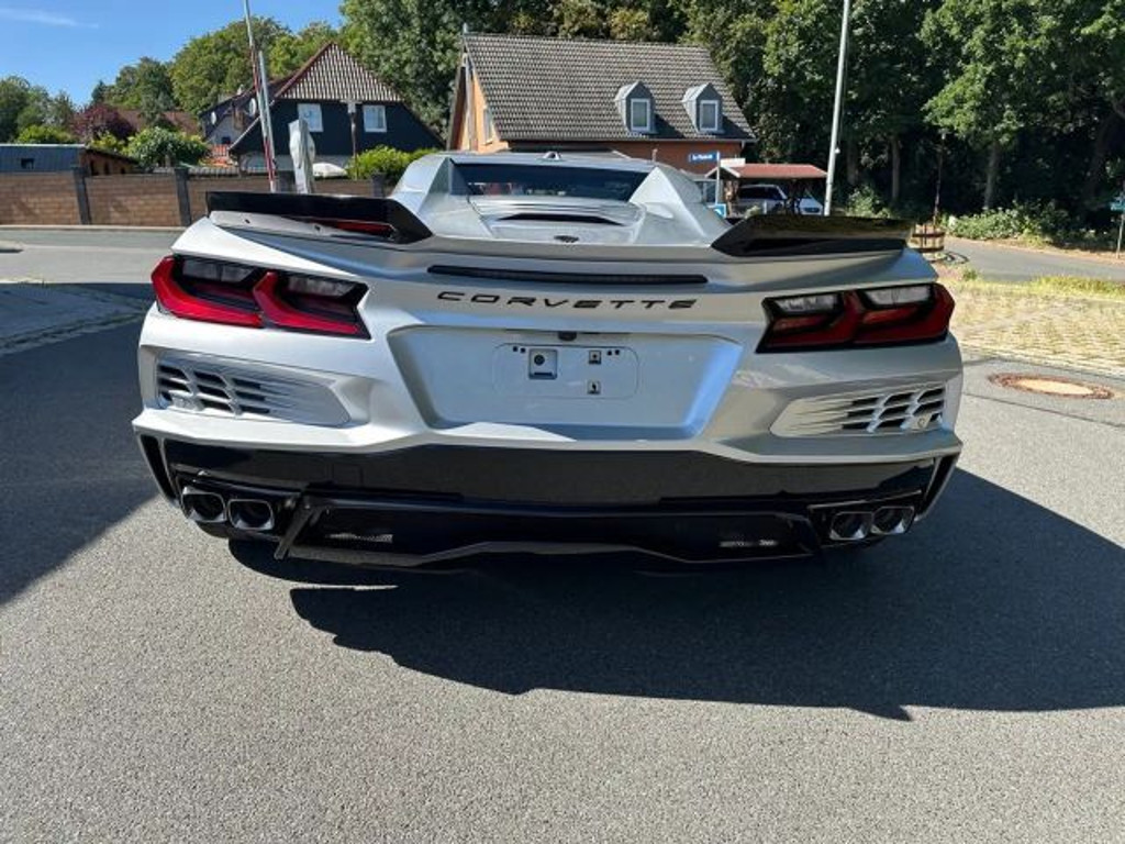 Corvette C8