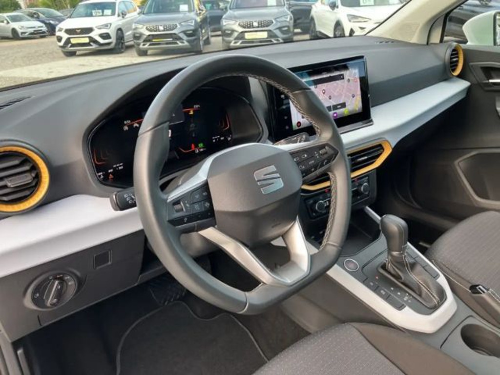 Seat Arona