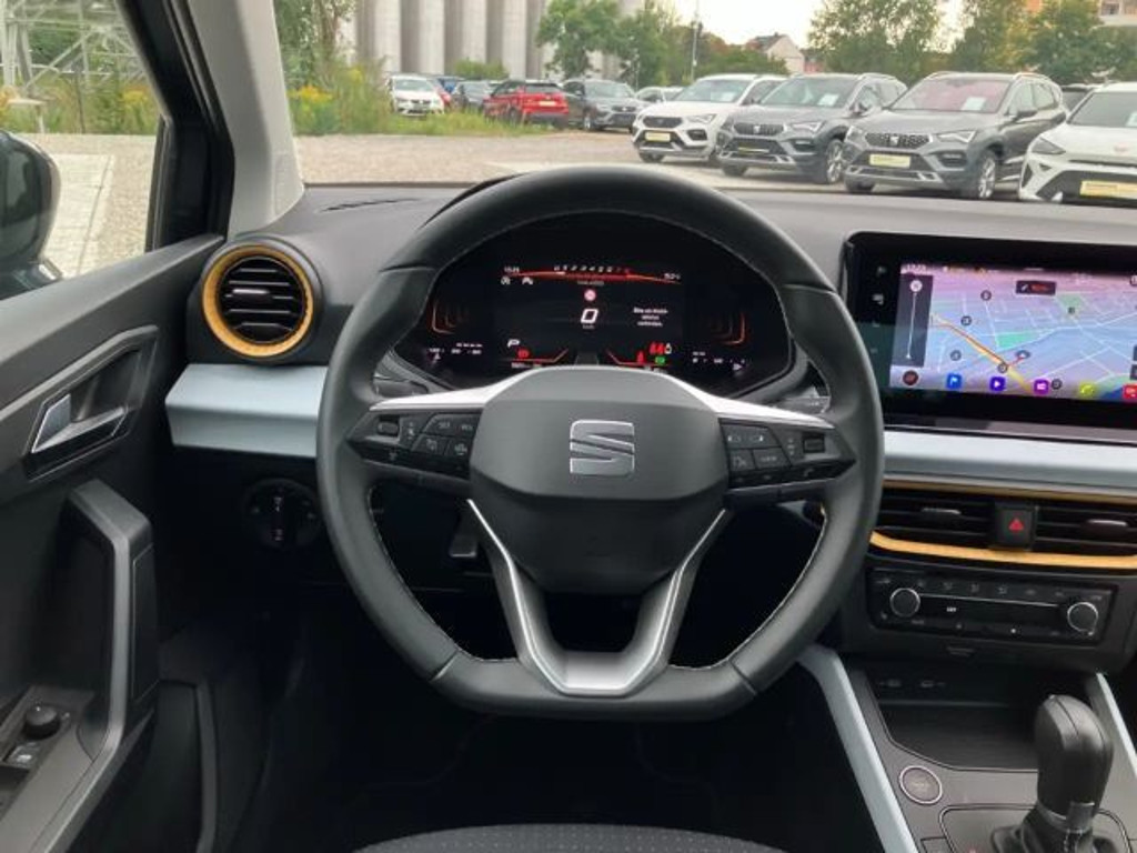 Seat Arona