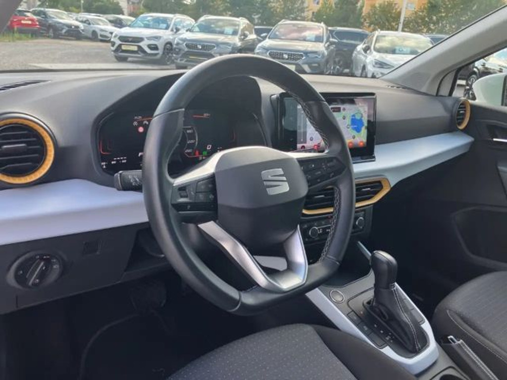 Seat Arona