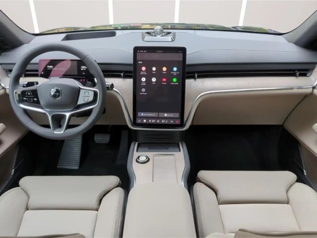 Volvo EX90