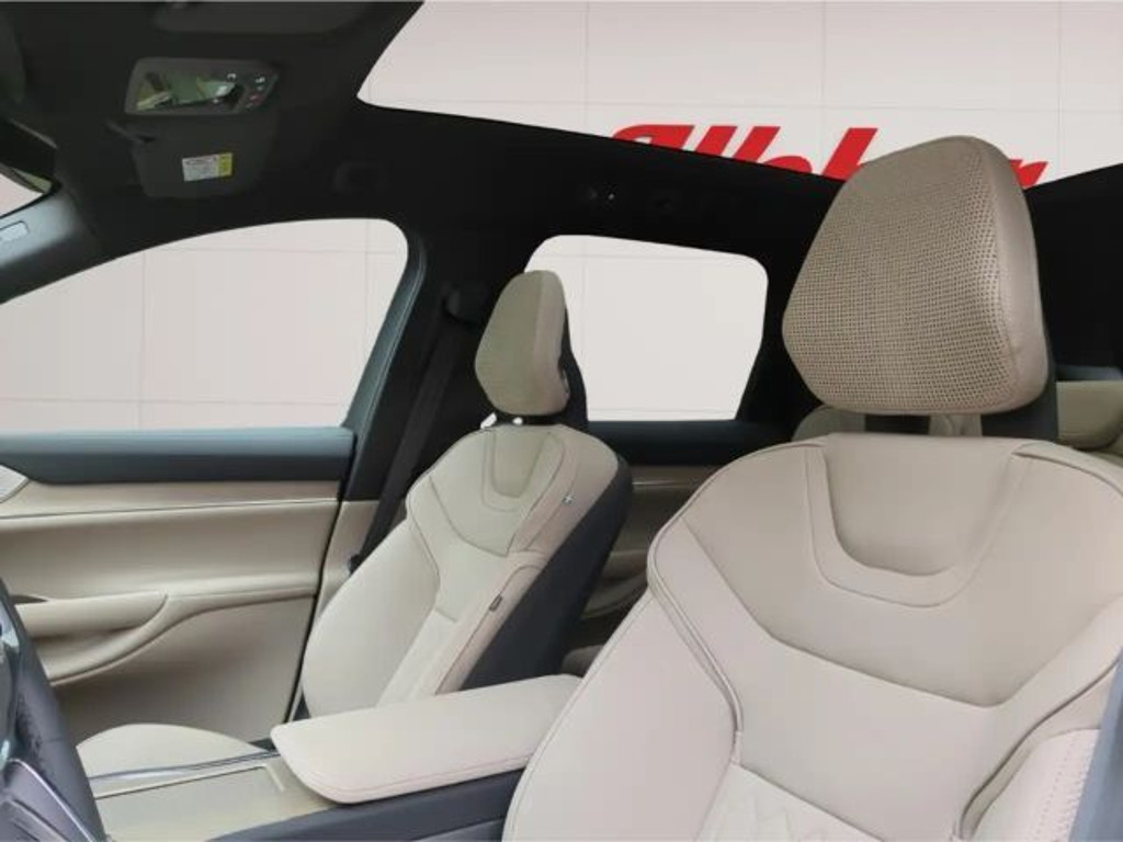 Volvo EX90