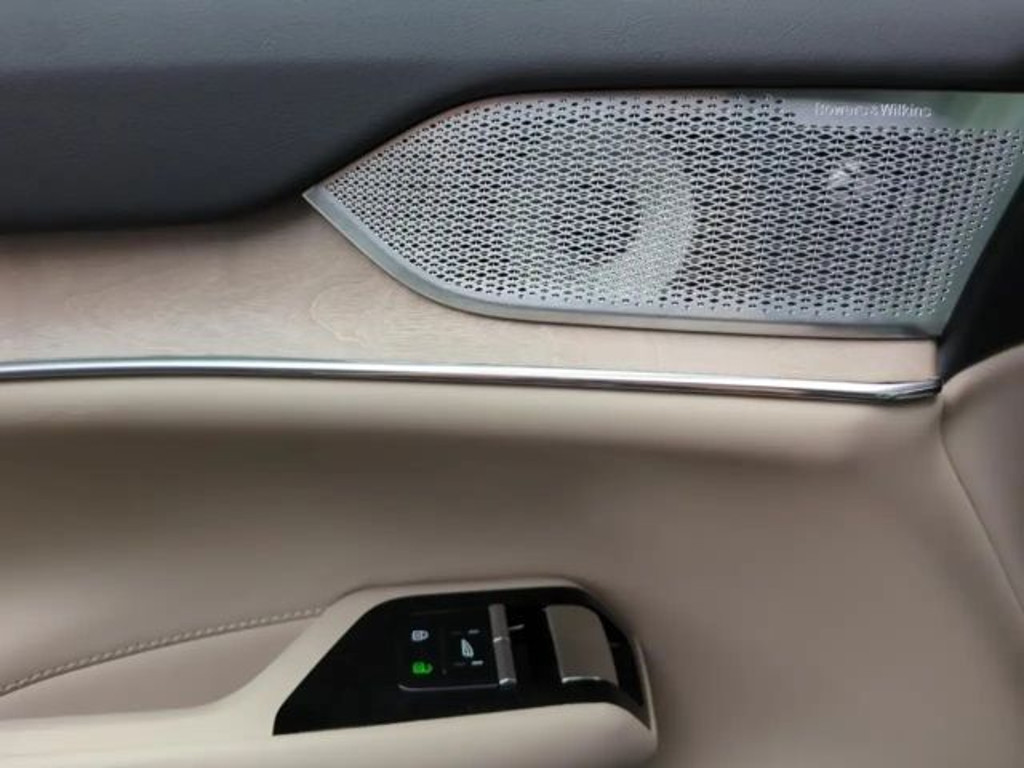 Volvo EX90