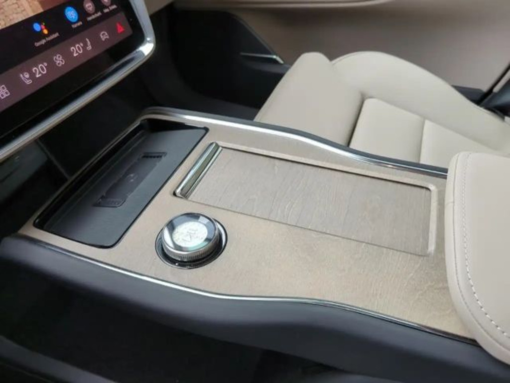 Volvo EX90