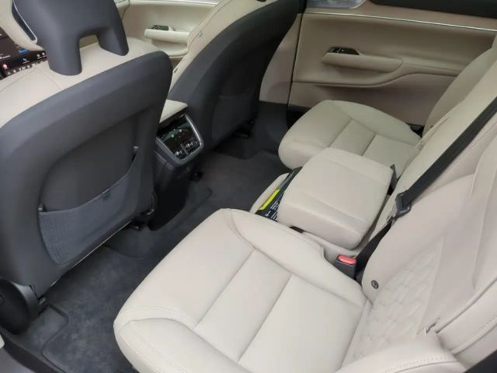 Volvo EX90