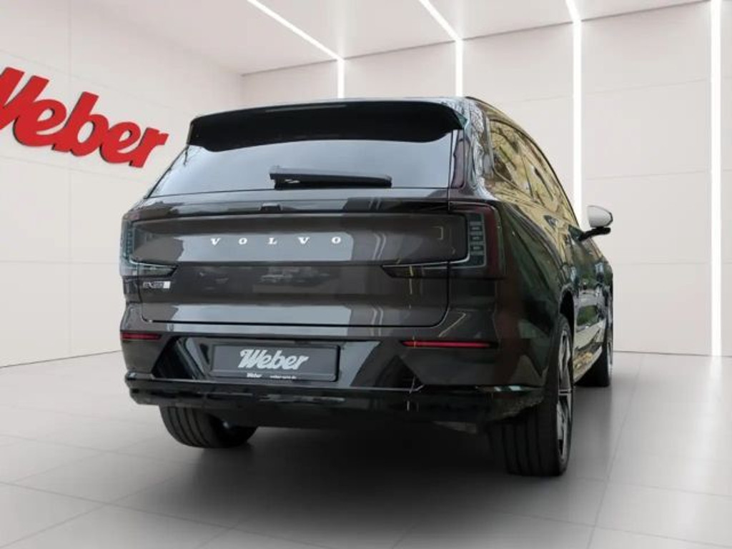 Volvo EX90
