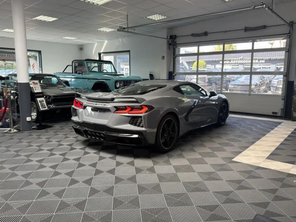 Corvette C8