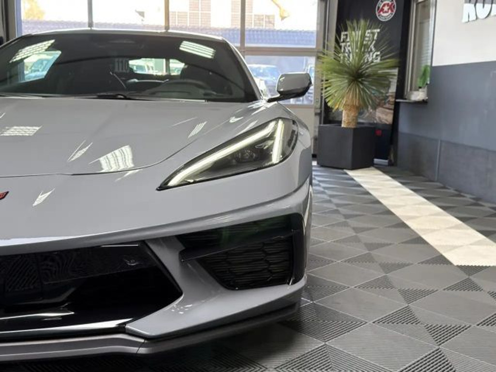 Corvette C8