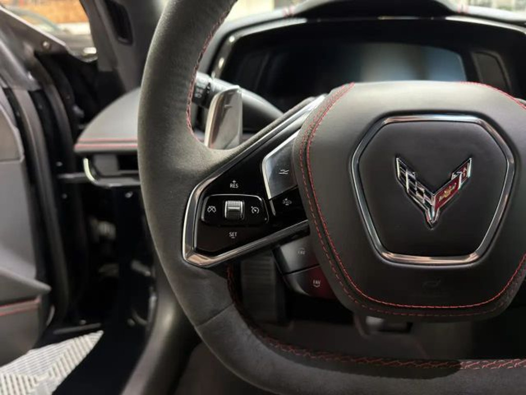Corvette C8